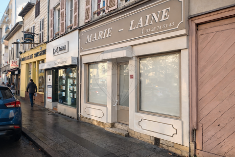 Local Commercial  &agrave; louer 500 10300 Sainte-savine