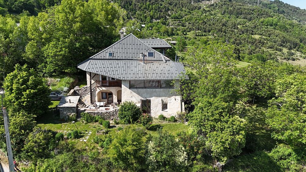 Vente Maison Maison 8 chambre(s) à vendre Châteauroux-les-alpes