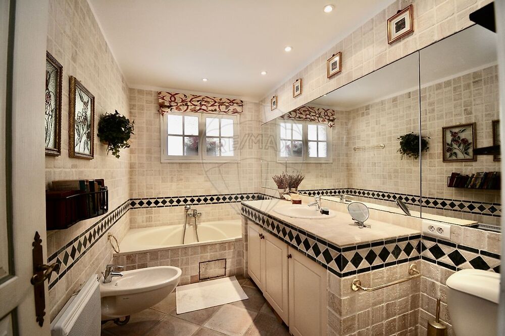 � vendre  Maison Th�oule-sur-Mer (06590)