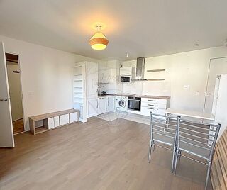  Appartement à louer 3 pièces 
