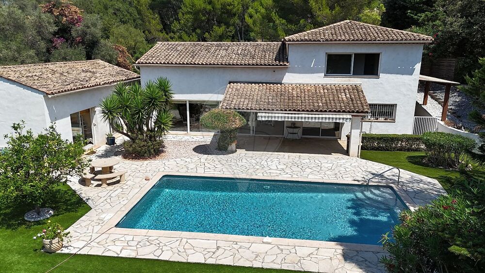 à vendre  Maison Antibes (06600)