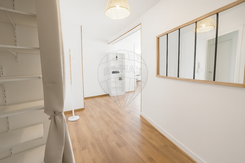  Appartement � louer 5 pi�ces 