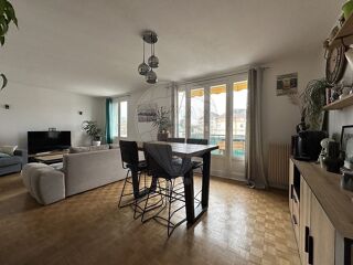  Appartement  vendre 4 pices 