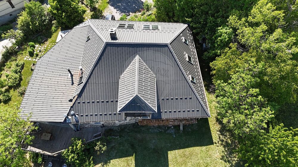 Vente Maison Maison 8 chambre(s) à vendre Châteauroux-les-alpes