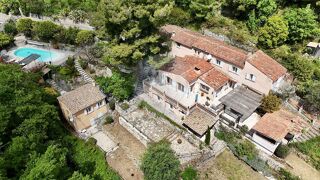  Maison  vendre 11 pices 