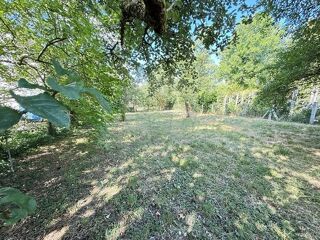  Terrain à vendre 734 m²