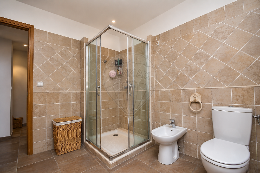 à vendre  Maison Coursegoules (06140)