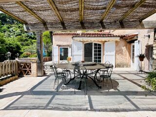  Maison  vendre 11 pices 