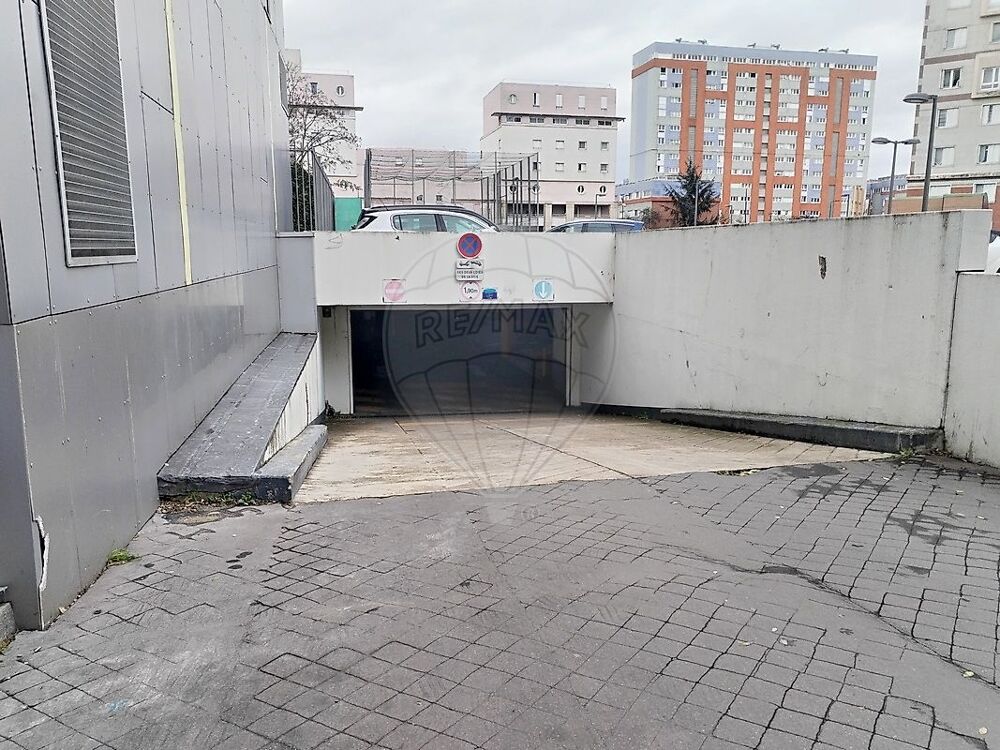   Parking  à vendre 