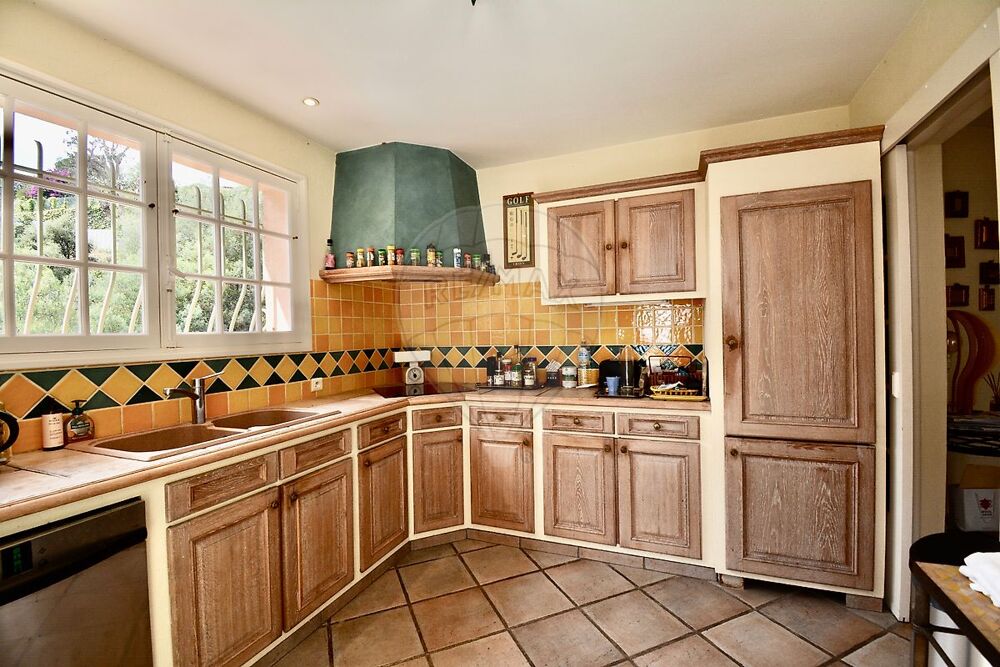 � vendre  Maison Th�oule-sur-Mer (06590)