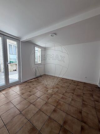  Appartement à louer 3 pièces 
