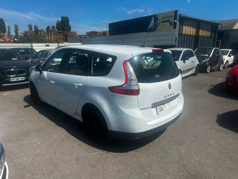 Grand Sc&eacute;nic III Grand Sc&eacute;nic TCe 130 Energy Life 7 pl 2015 occasion 93120 LA COURNEUVE