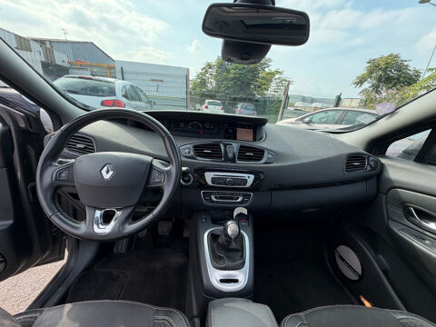 Grand Sc&eacute;nic III Grand Sc&eacute;nic TCe 130 Energy Bose Edition 7 pl 2014 occasion 93120 LA COURNEUVE