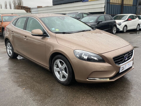 Volvo v40 D2 115 Momentum