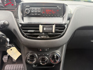 208 1.4 HDi 68ch BVM5 Access 2012 occasion 93120 LA COURNEUVE