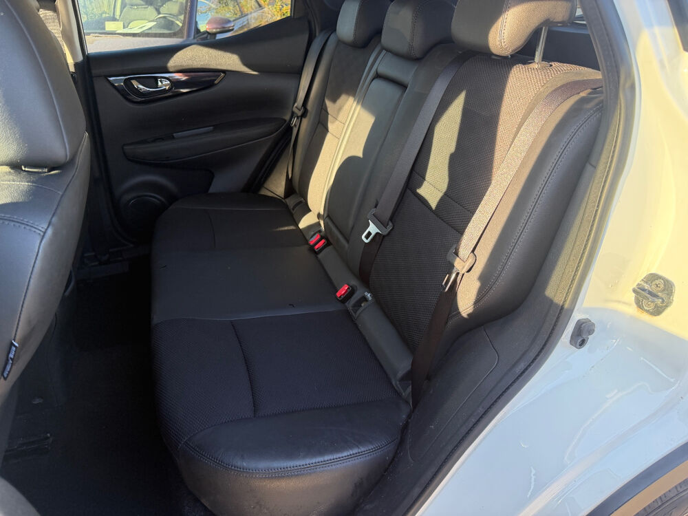 Qashqai 1.2 DIG-T 115 Stop/Start Connect Edition Xtronic A 2015 occasion 93120 LA COURNEUVE