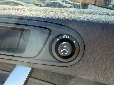 Fiesta 1.25 82 Ghia 2011 occasion 93120 LA COURNEUVE