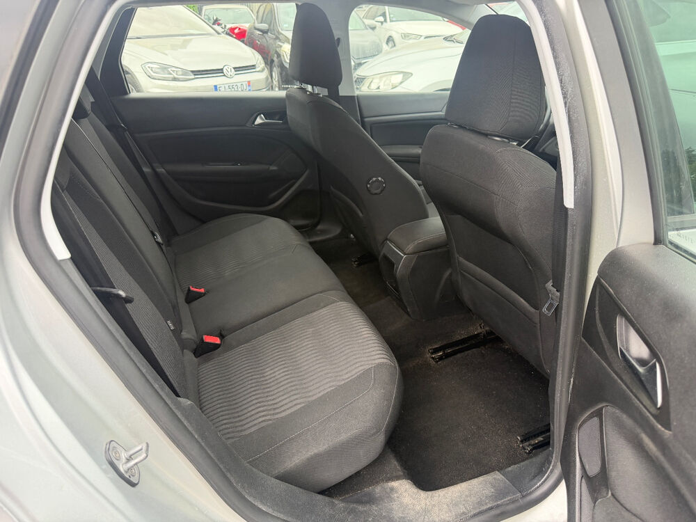 308 SW 1.6 BlueHDi 100ch S&S BVM5 Active 2015 occasion 93120 LA COURNEUVE