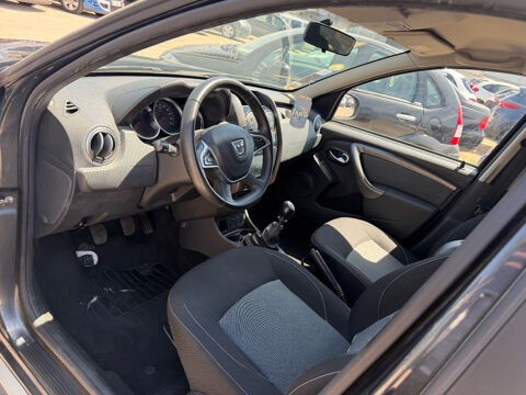 Duster dCi 110 4x2 Black Touch 2017 2017 occasion 93120 LA COURNEUVE