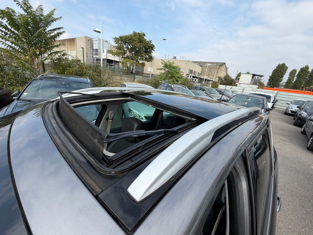 Grand Sc&eacute;nic III Grand Sc&eacute;nic TCe 130 Energy Bose Edition 7 pl 2014 occasion 93120 LA COURNEUVE