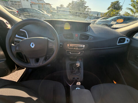 Grand Sc&eacute;nic III dCi 105 eco2 Carminat Tom Tom 7 pl 2010 occasion 93120 LA COURNEUVE