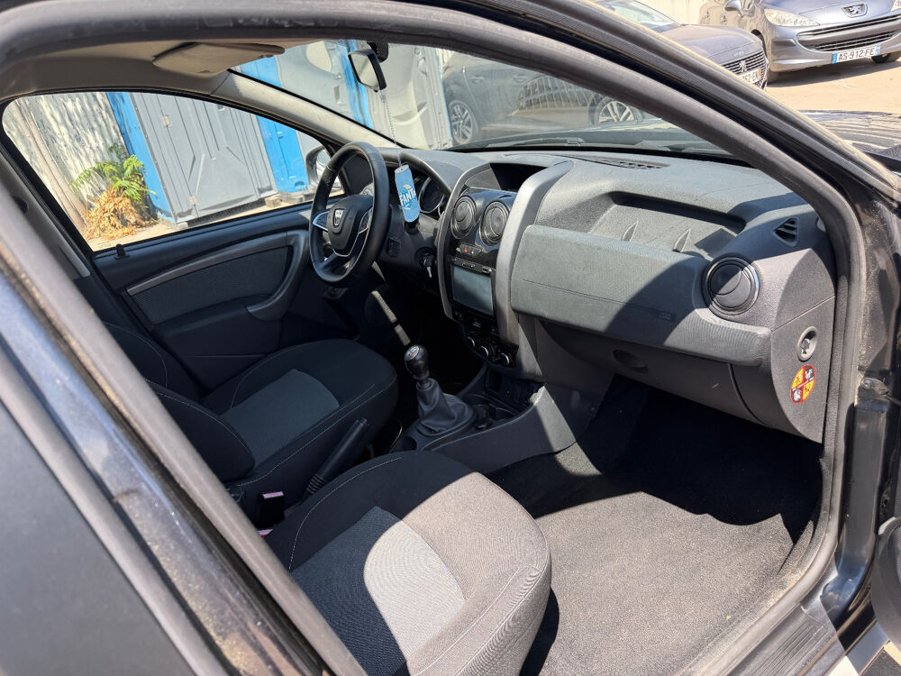Duster dCi 110 4x2 Black Touch 2017 2017 occasion 93120 LA COURNEUVE
