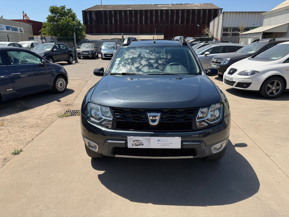 Duster dCi 110 4x2 Black Touch 2017 2017 occasion 93120 LA COURNEUVE