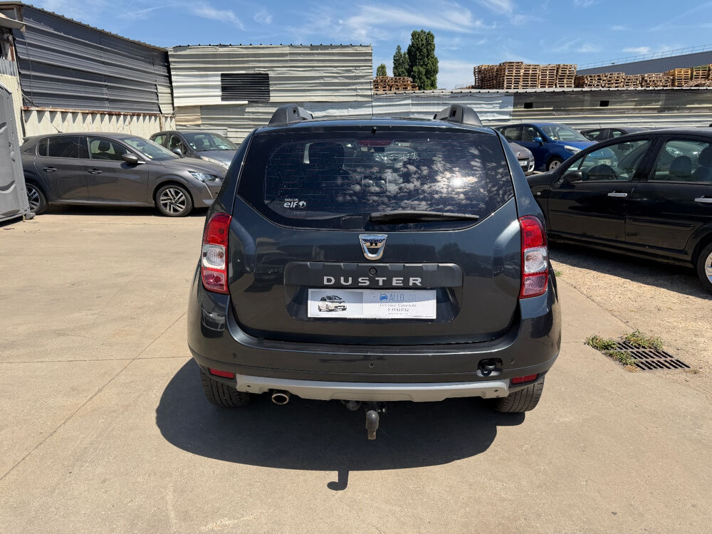 Duster dCi 110 4x2 Black Touch 2017 2017 occasion 93120 LA COURNEUVE