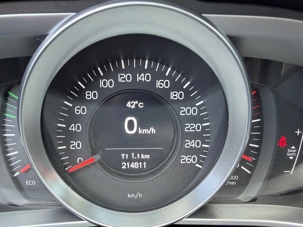 V40 D2 115 Kinetic 2014 occasion 93120 LA COURNEUVE