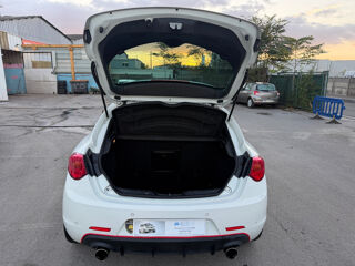 Giulietta 2.0 JTDm 175 ch S&S Trofeo TCT 2014 occasion 93120 LA COURNEUVE