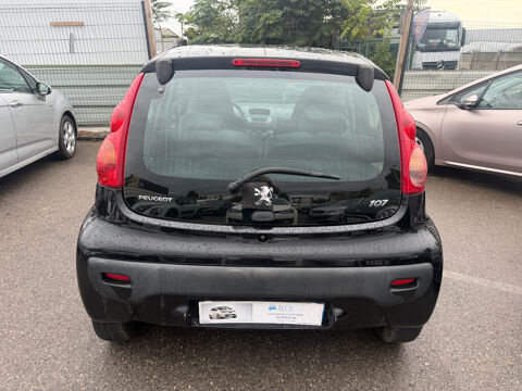 107 1.4 HDi 54ch BLUE LION Trendy 2009 occasion 93120 LA COURNEUVE