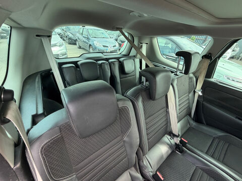 Grand Sc&eacute;nic III Grand Sc&eacute;nic TCe 130 Energy Bose Edition 7 pl 2014 occasion 93120 LA COURNEUVE