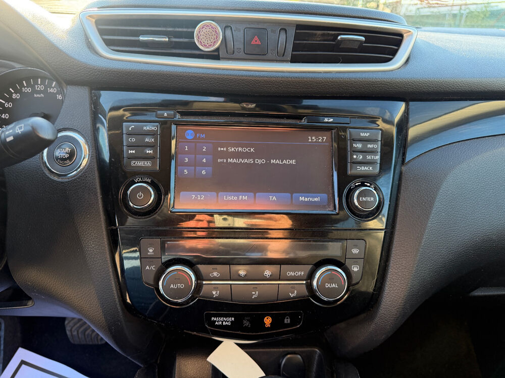 Qashqai 1.2 DIG-T 115 Stop/Start Connect Edition Xtronic A 2015 occasion 93120 LA COURNEUVE