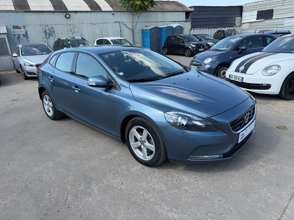 V40 D2 115 Kinetic 2014 occasion 93120 LA COURNEUVE