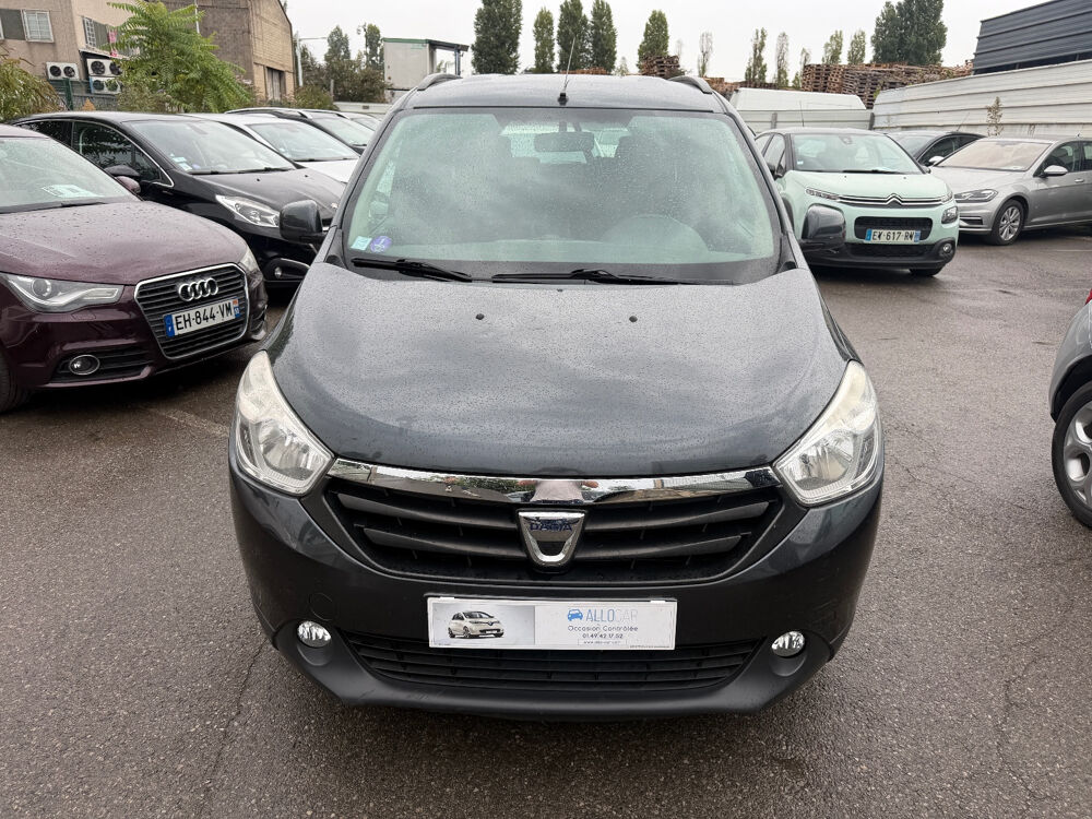 Lodgy 1.2 TCe 115 7 places Black Line 2015 occasion 93120 LA COURNEUVE