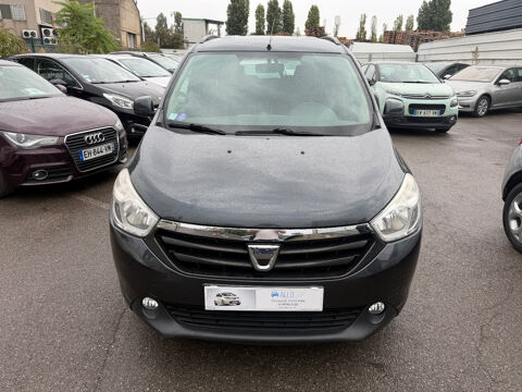 Lodgy 1.2 TCe 115 7 places Black Line 2015 occasion 93120 LA COURNEUVE