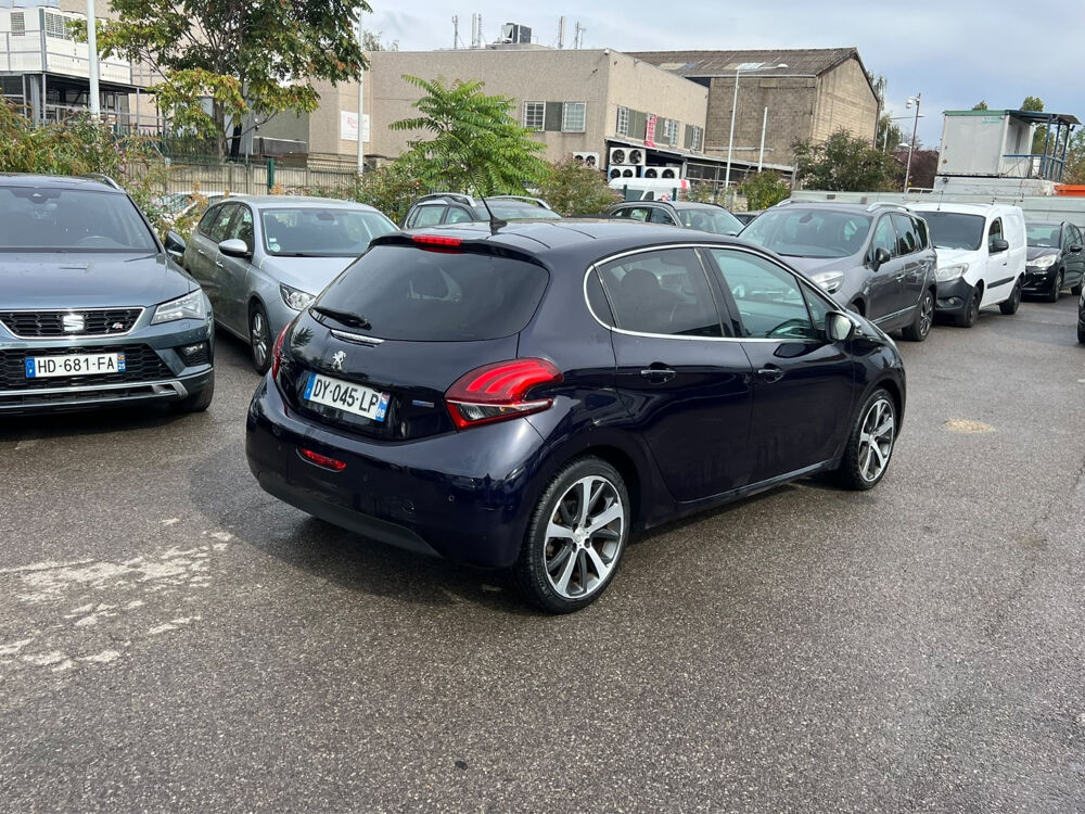 208 1.2 PureTech 110ch S&S EAT6 GT Line 2015 occasion 93120 LA COURNEUVE
