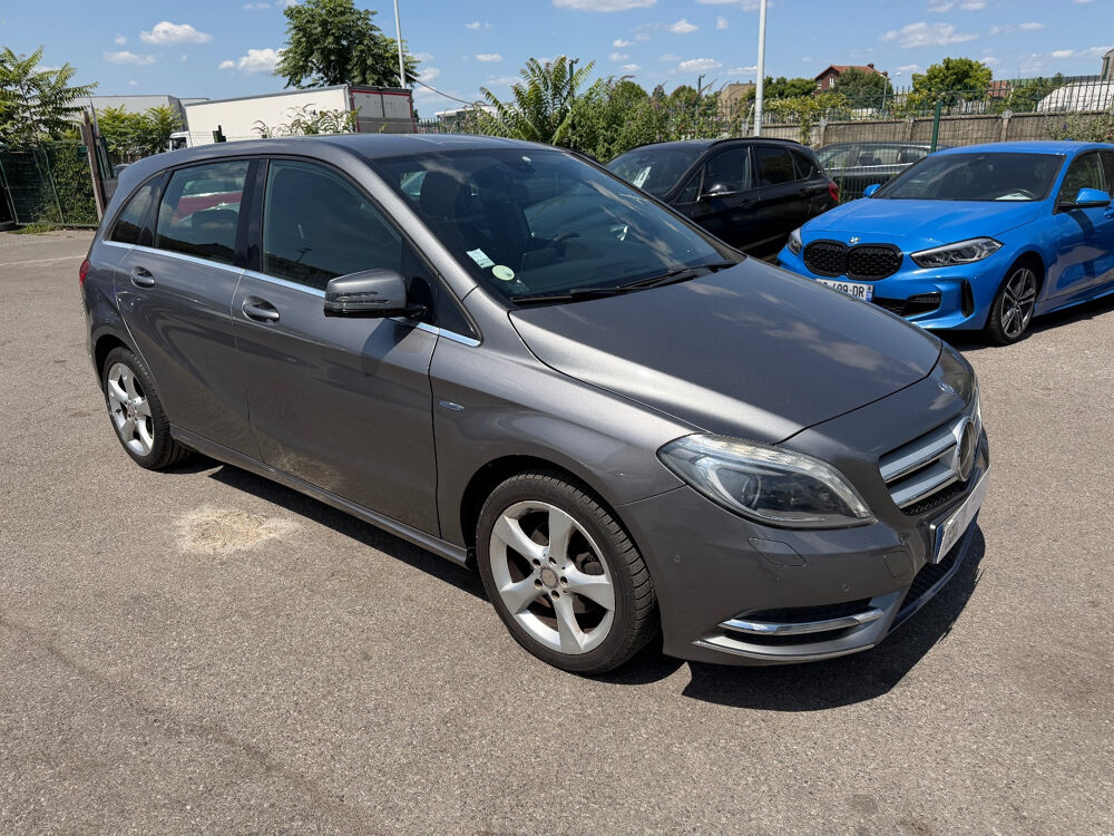 Classe B 200 CDI BlueEFFICIENCY Design 2012 occasion 93120 LA COURNEUVE