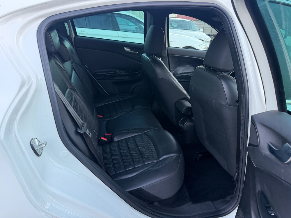 Giulietta 2.0 JTDm 175 ch S&S Trofeo TCT 2014 occasion 93120 LA COURNEUVE