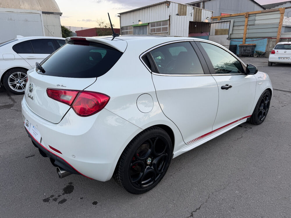 Giulietta 2.0 JTDm 175 ch S&S Trofeo TCT 2014 occasion 93120 LA COURNEUVE