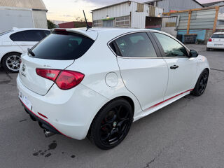 Giulietta 2.0 JTDm 175 ch S&S Trofeo TCT 2014 occasion 93120 LA COURNEUVE