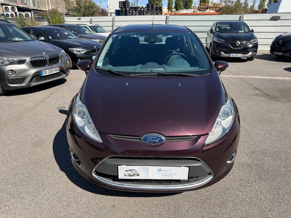 Fiesta 1.25 82 Ghia 2011 occasion 93120 LA COURNEUVE
