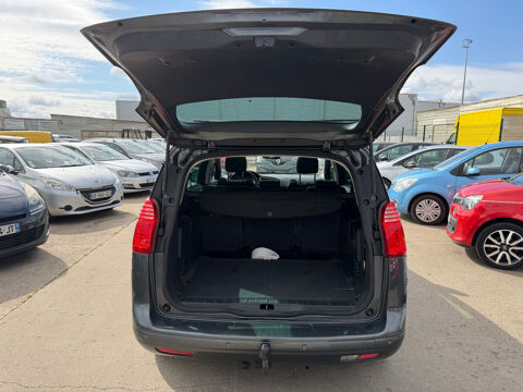 5008 1.6 HDi 112ch FAP BVM6 Confort Pack 5pl 2011 occasion 93120 LA COURNEUVE