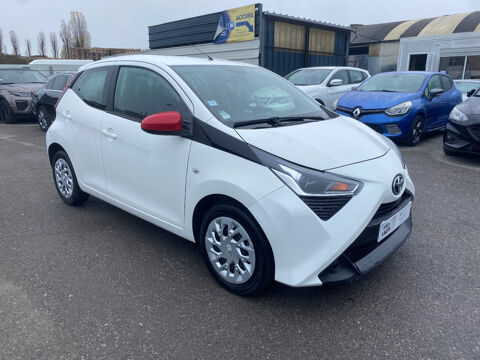 Toyota Aygo 1.0 VVT-i x-shift x-play 2019 occasion LA COURNEUVE 93120