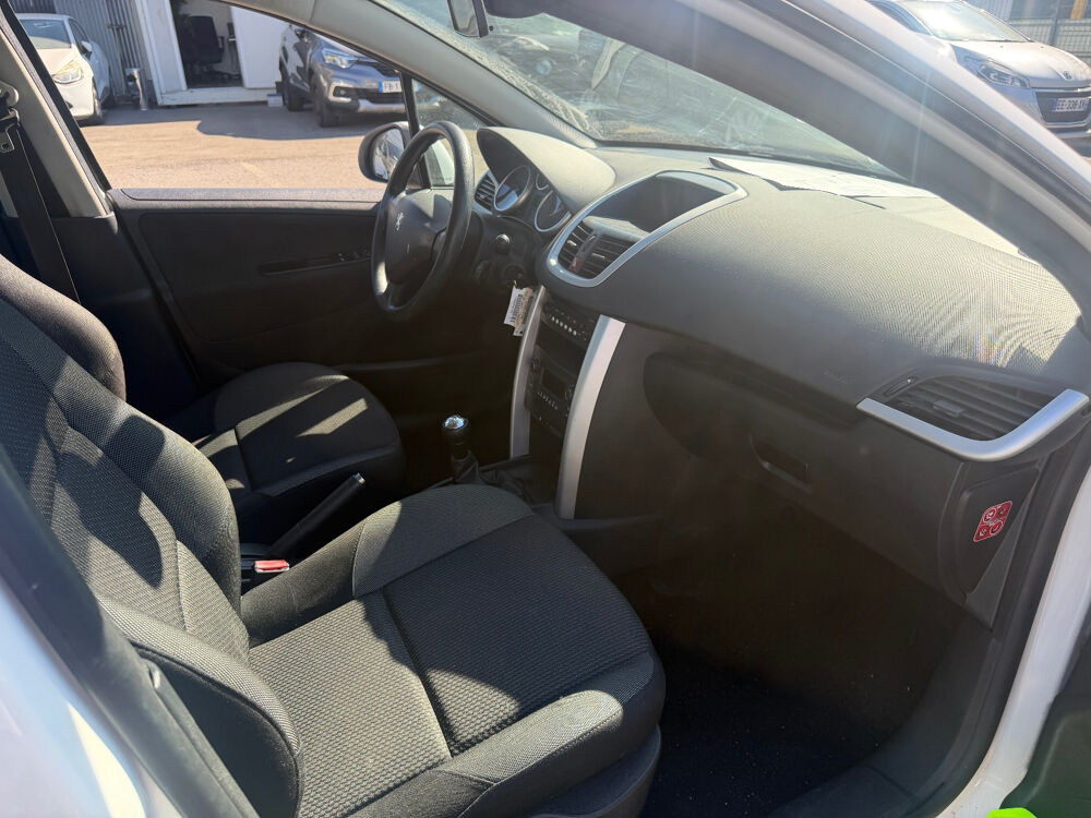 207 + 1.4e 75ch 2013 occasion 93120 LA COURNEUVE