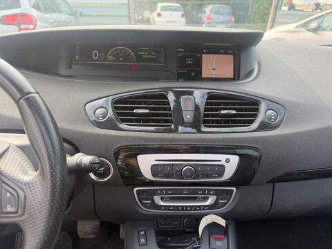 Grand Sc&eacute;nic III Grand Sc&eacute;nic TCe 130 Energy Bose Edition 7 pl 2014 occasion 93120 LA COURNEUVE