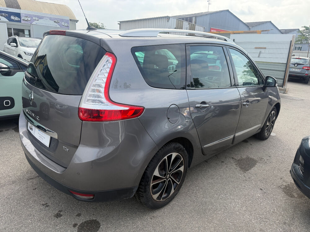 Grand Sc&eacute;nic III Grand Sc&eacute;nic TCe 130 Energy Bose Edition 7 pl 2014 occasion 93120 LA COURNEUVE
