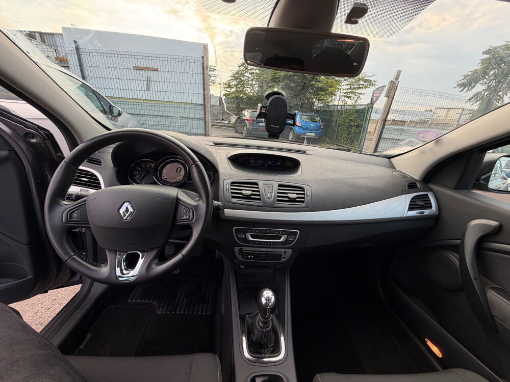 M&eacute;gane III TCE 115 Energy eco2 Limited 2014 occasion 93120 LA COURNEUVE