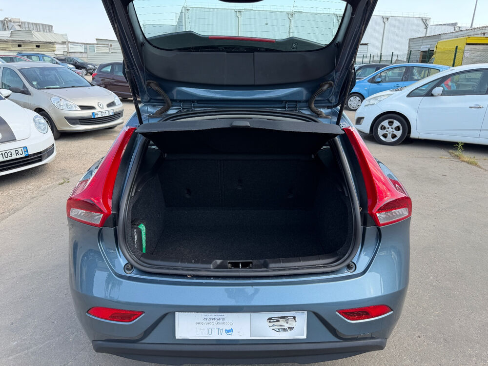V40 D2 115 Kinetic 2014 occasion 93120 LA COURNEUVE