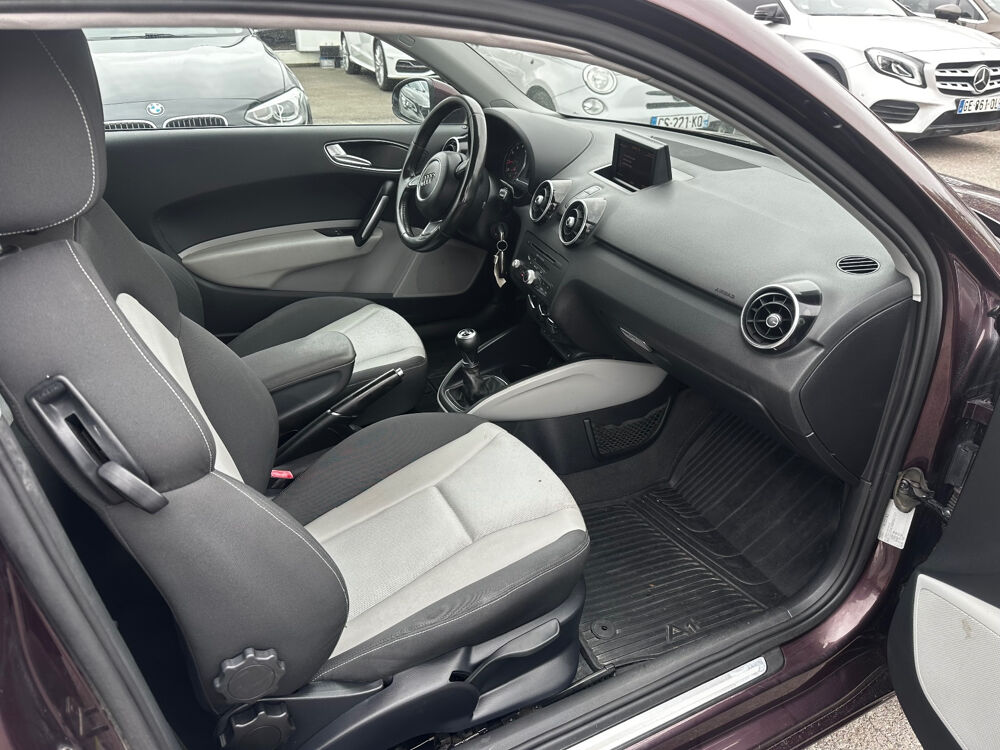 A1 1.4 TFSI 122 Attraction 2011 occasion 93120 LA COURNEUVE